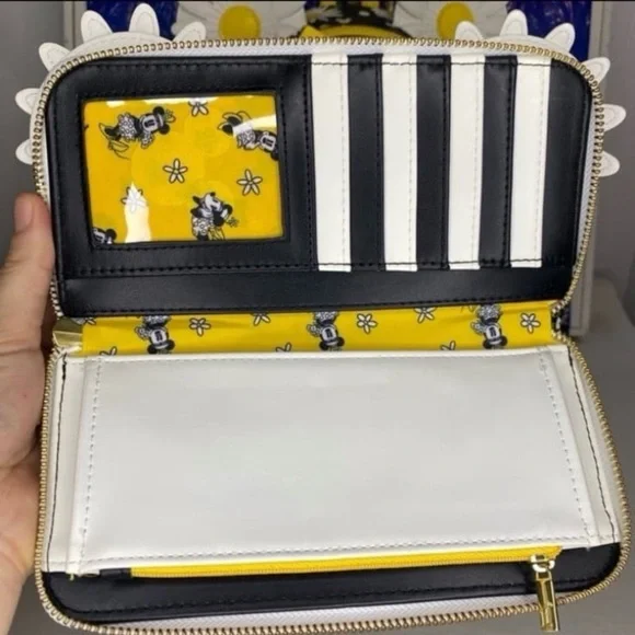 Disney Loungefly daisy sunflower spring flowers Minnie Mouse